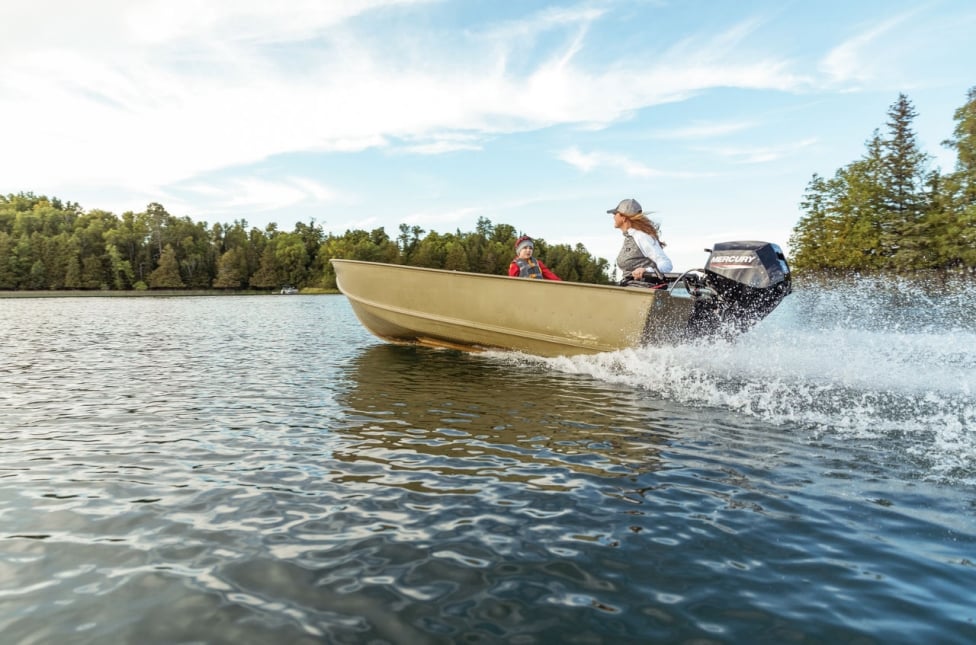 Understanding the Difference Between Two-Stroke and Four-Stroke Mercury Outboard Motors